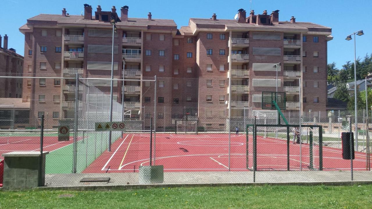 Los Sauces II Jaca Exterior foto